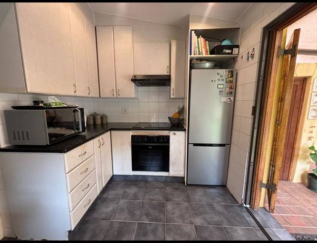 3 BEDROOM HOUSE FOR SALE IN WESTDENE